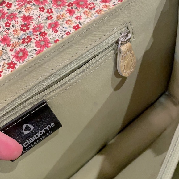 Liz Claiborne Alligator Skin Purse - Picture 11 of 11